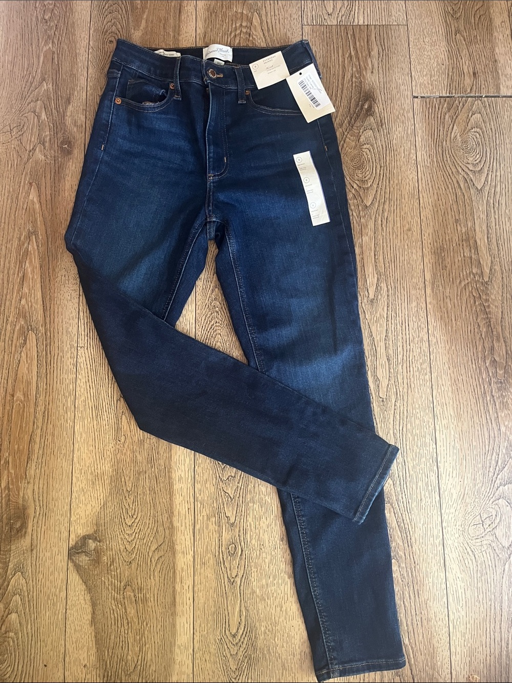 Universal Thread Skinny Jeans in Dark Blue Indigo